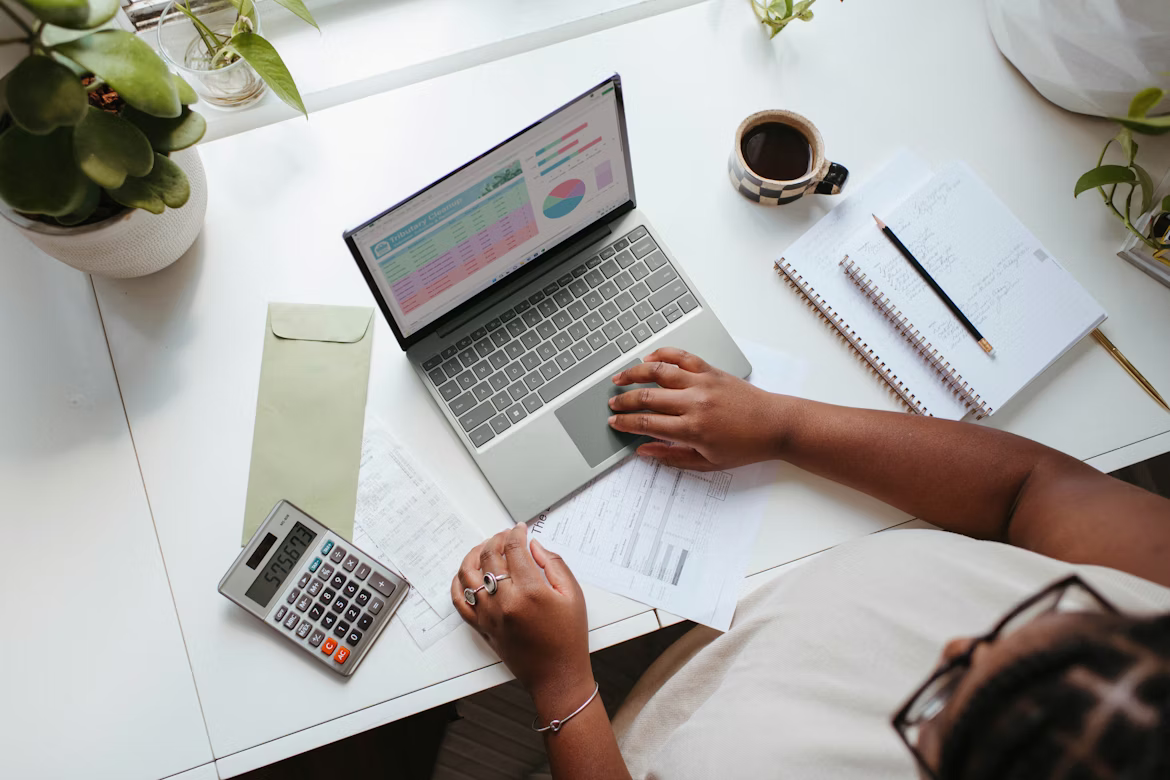 7 Reasons To Choose Businesses Outsource Bookkeeping Services 
